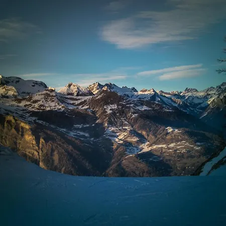 Au Pied Des Pistes Apartment